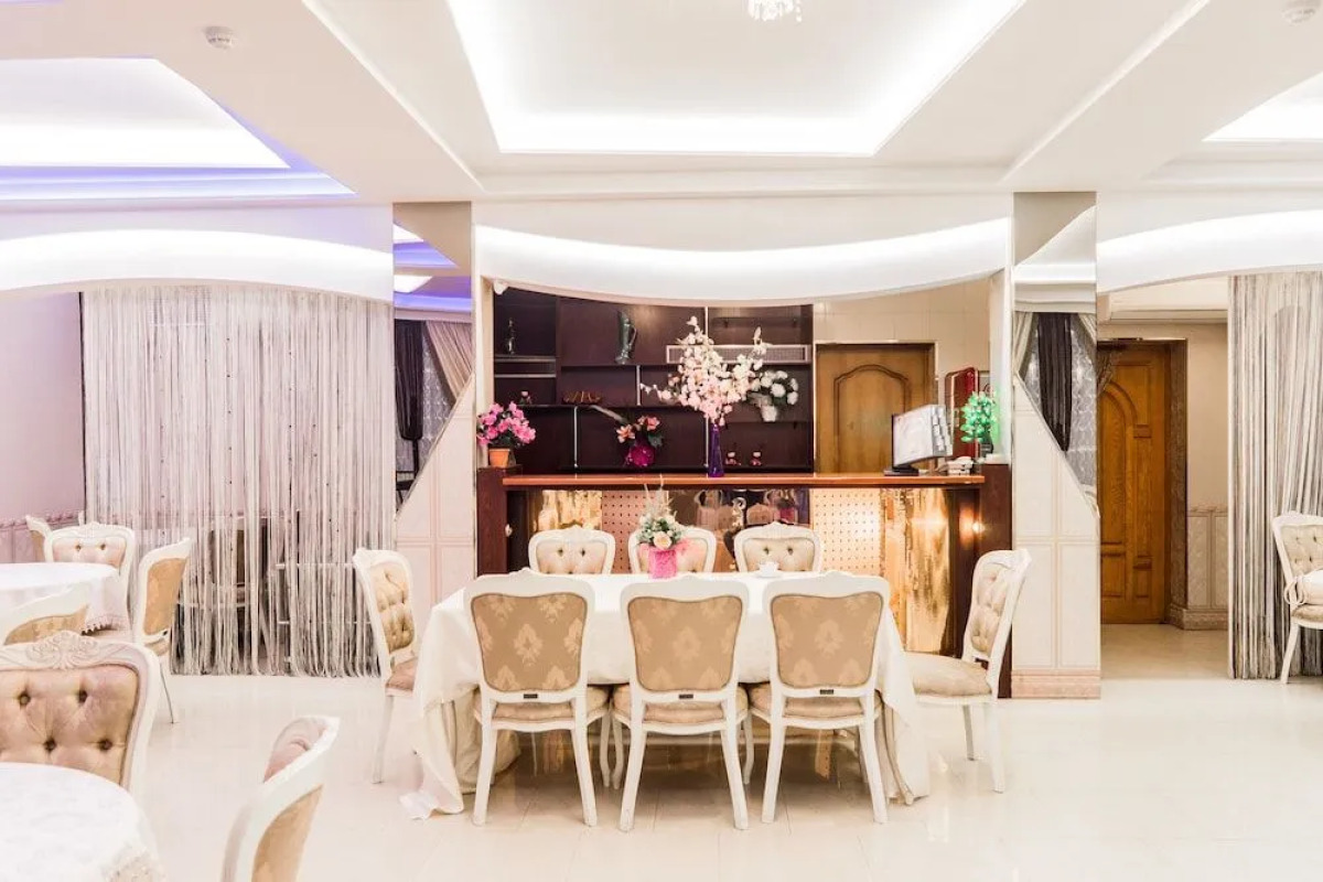 Paradise на Ленина