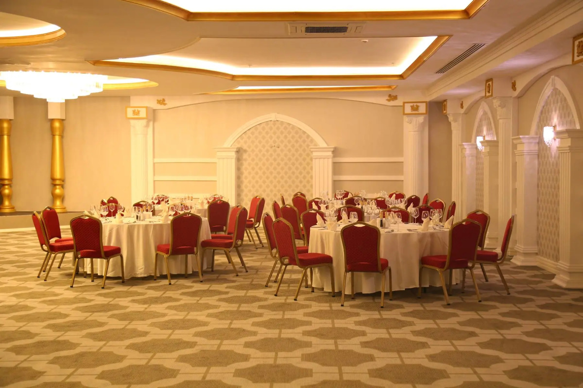 J'adore Deluxe Hotel & Spa