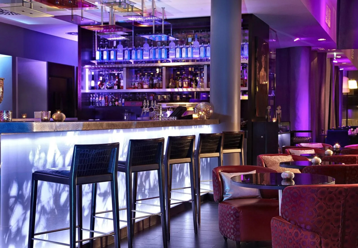 Renaissance Paris Arc de Triomphe Hotel