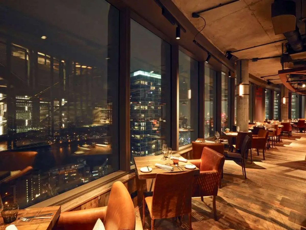 Отель Novotel London Canary Wharf 