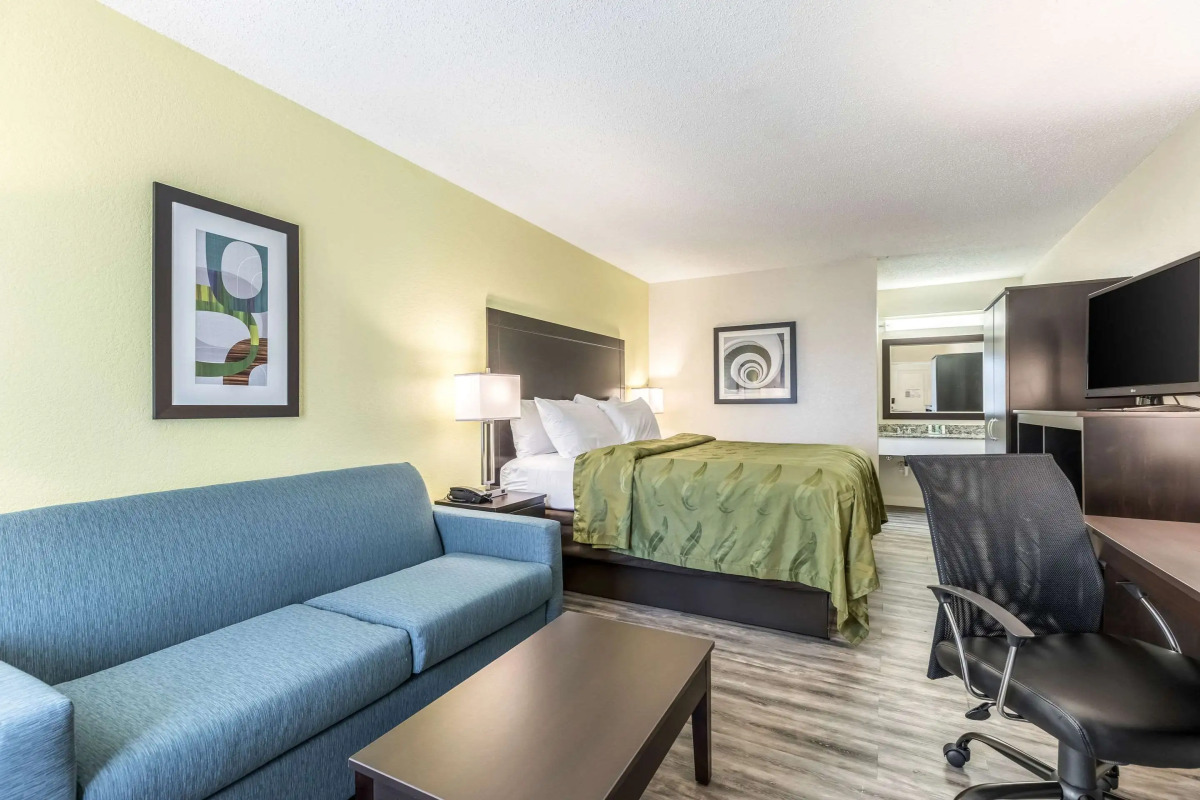 Quality Inn Palm Beach International Airport