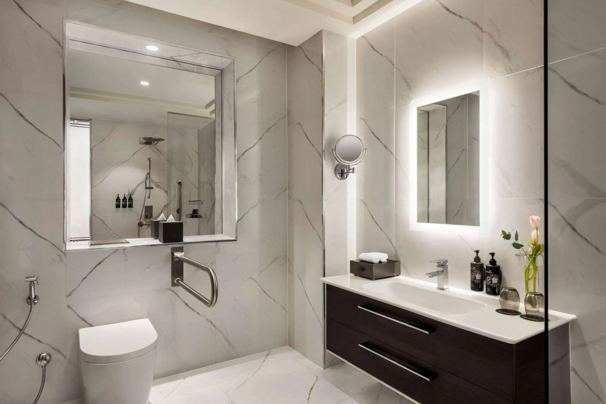 Wyndham Grand Doha West Bay Beach