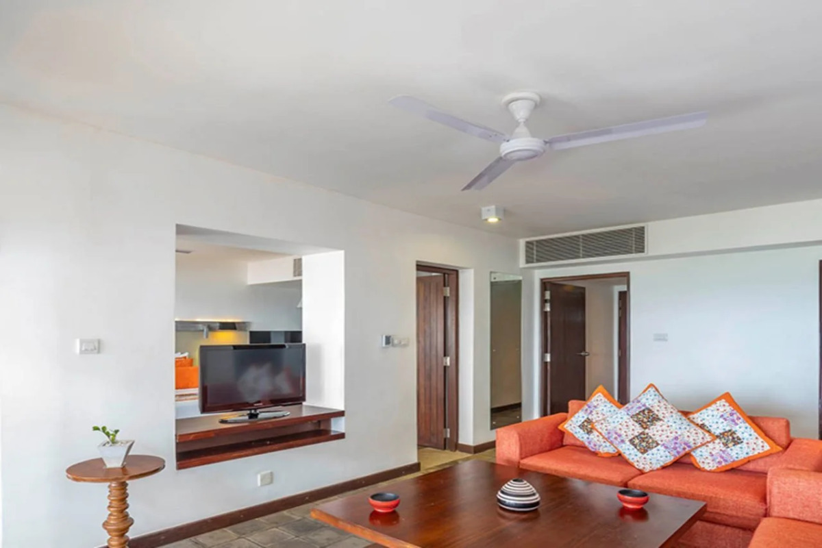 Hikka Tranz by Cinnamon