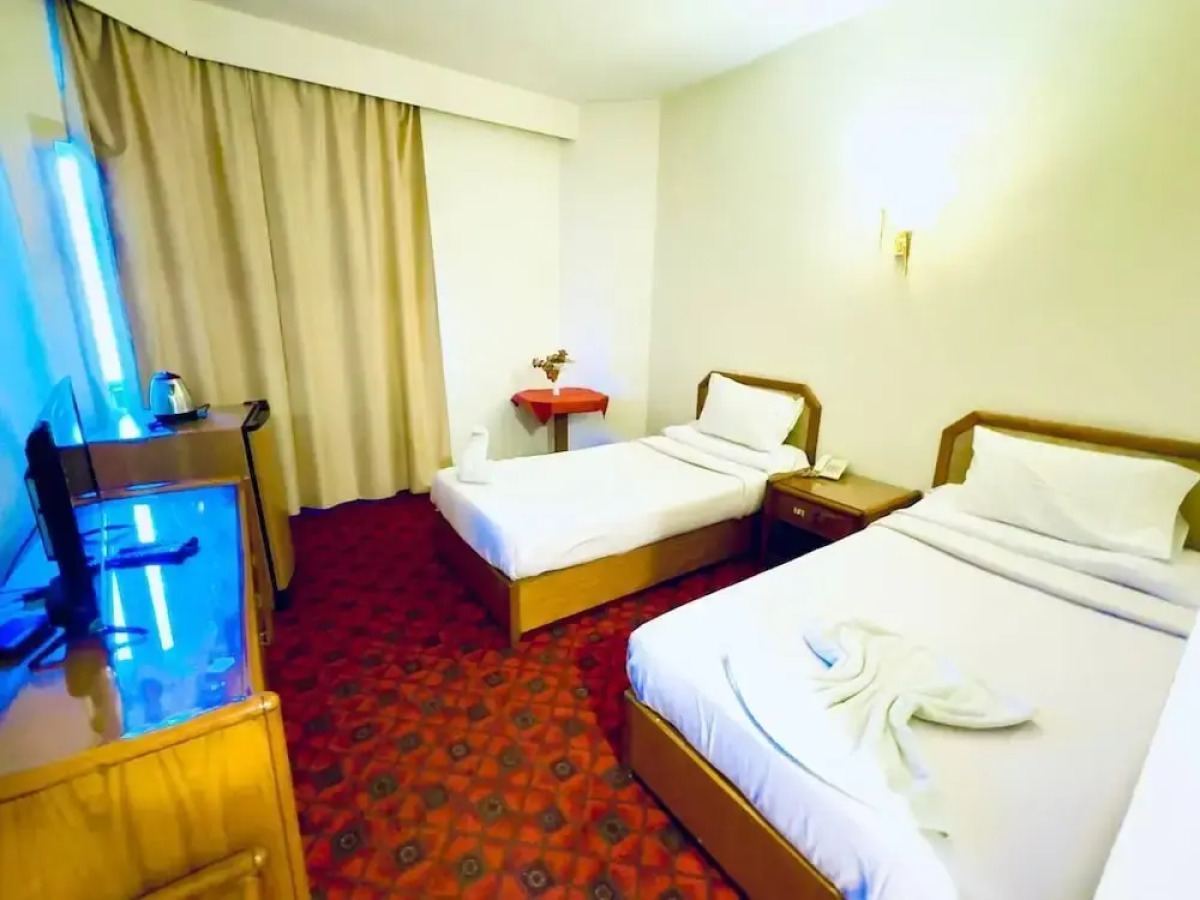 Queens Valley Hotel, Restaurants, Bars and Spa Luxor