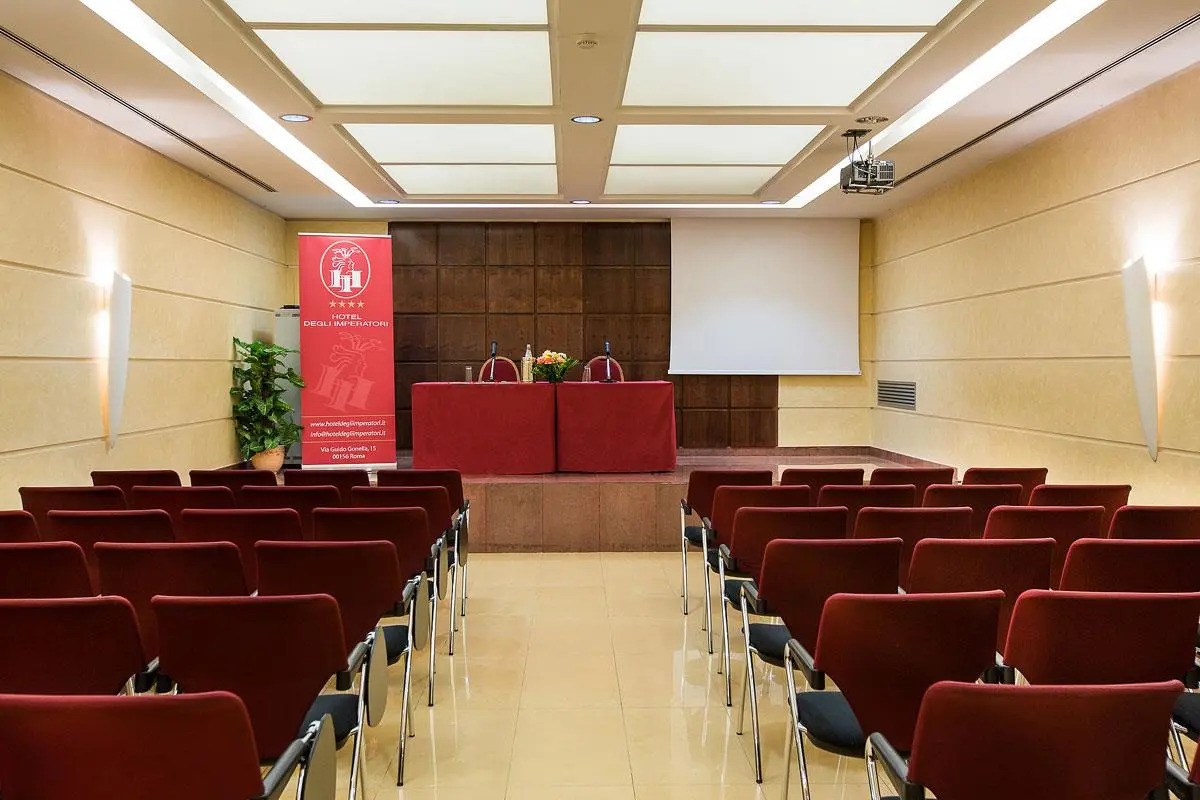 Отель Imperatori