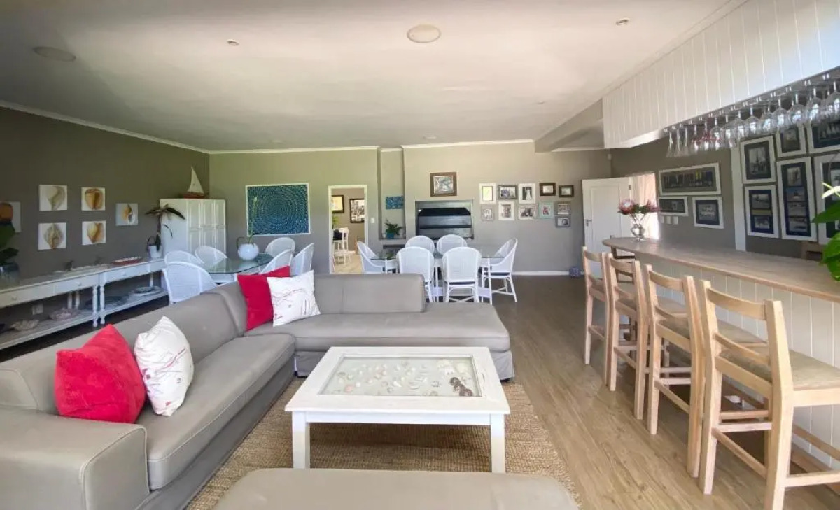 19th Hole Guest Lodge