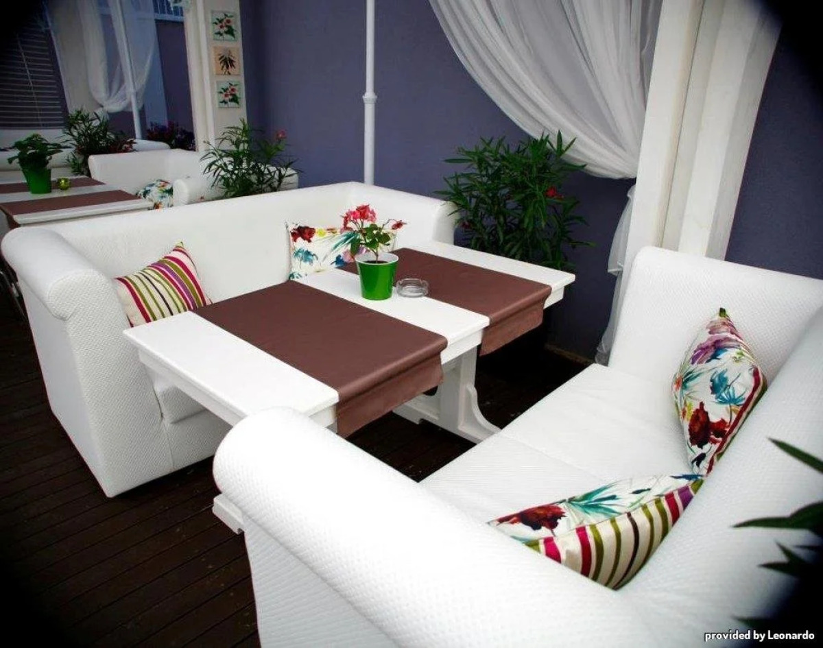 Отель «Цветы»