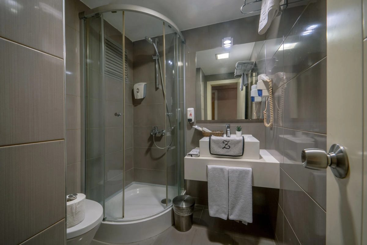 The New Hotel Zeybek