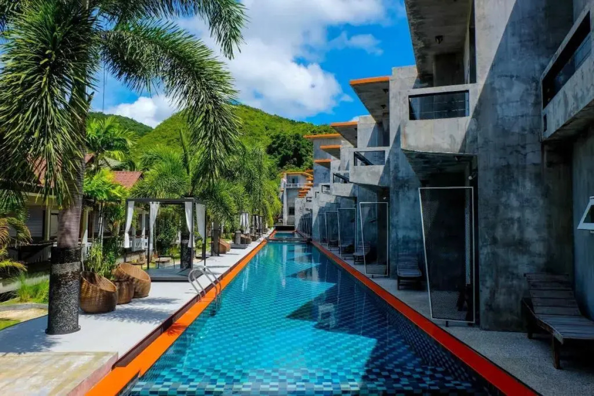 See Through Boutique Resort