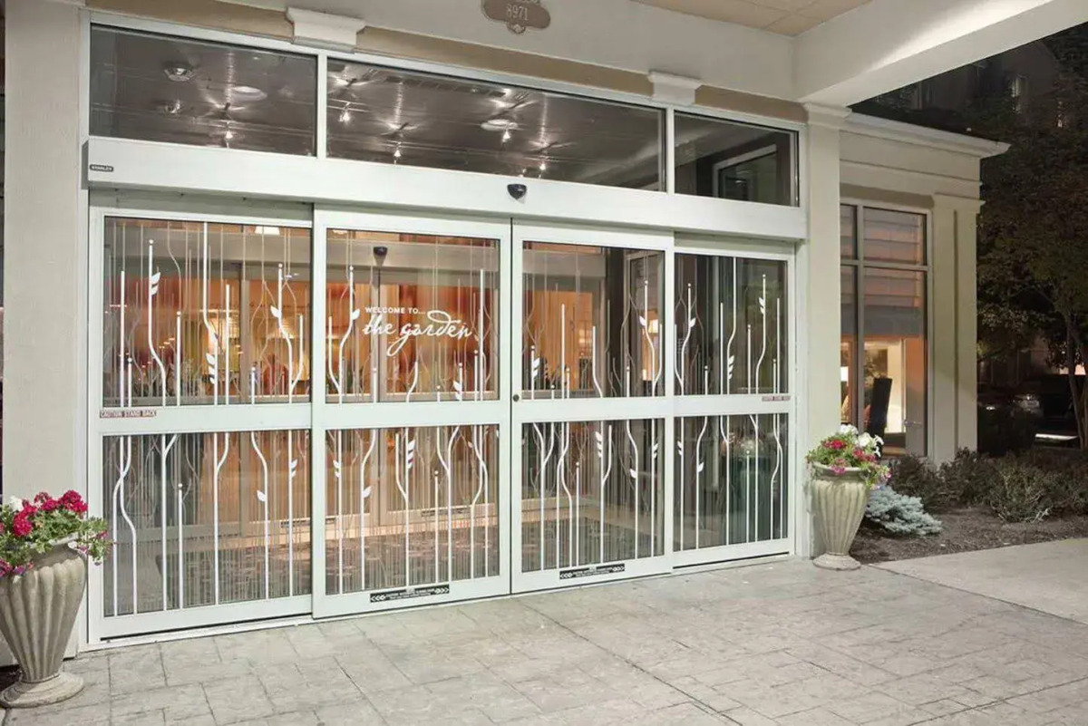 Hilton Garden Inn Queens/JFK Airport