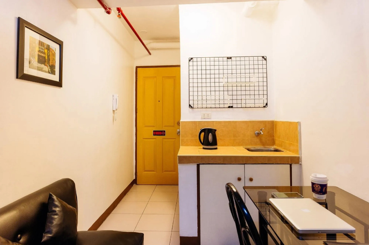 OYO 859 City Stay Inns Pasong Tamo (Vaccinated Staff)