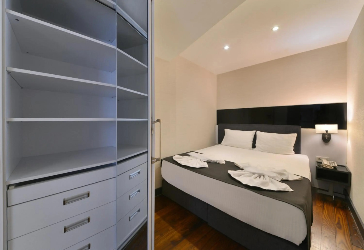 Nish Istanbul Suites & Hotel