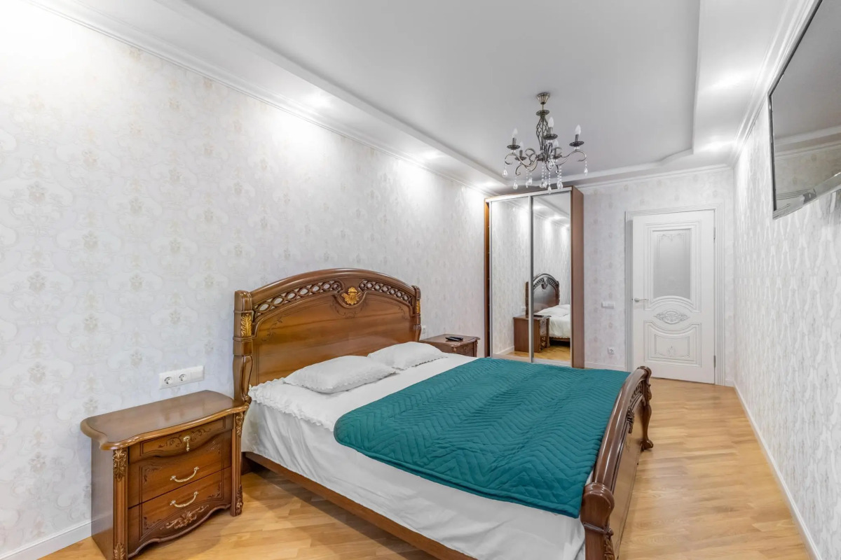 Aura на улице Братьев Темировых 69/1