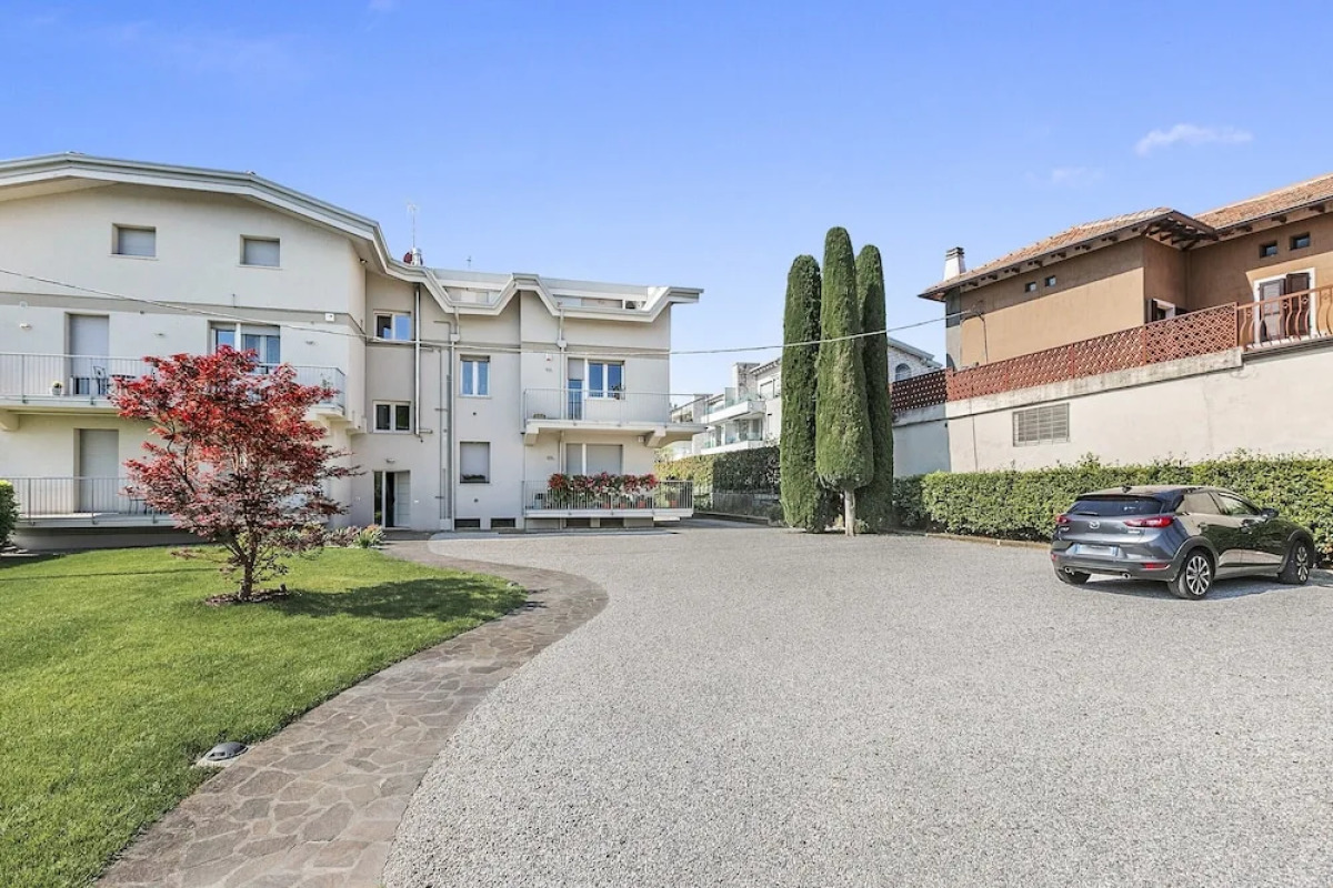 Matta Apartment 400m From The Lake