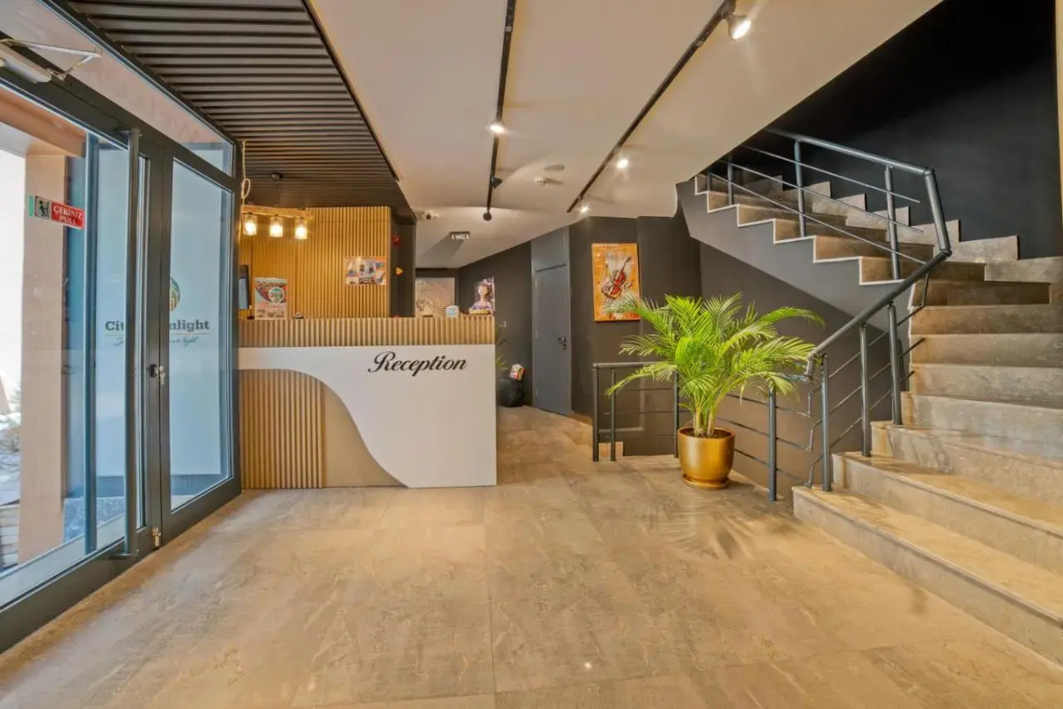 City Moonlight Apart Hotel