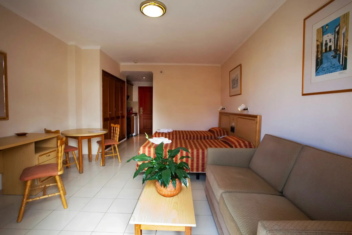 Apartamentos Be Smart Florida Plaza