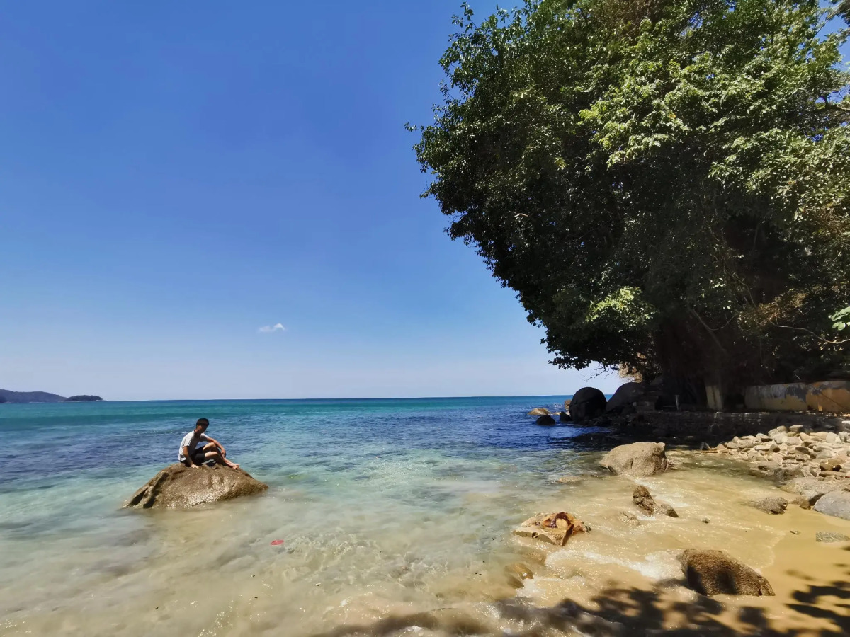 On The Hill Karon Resort