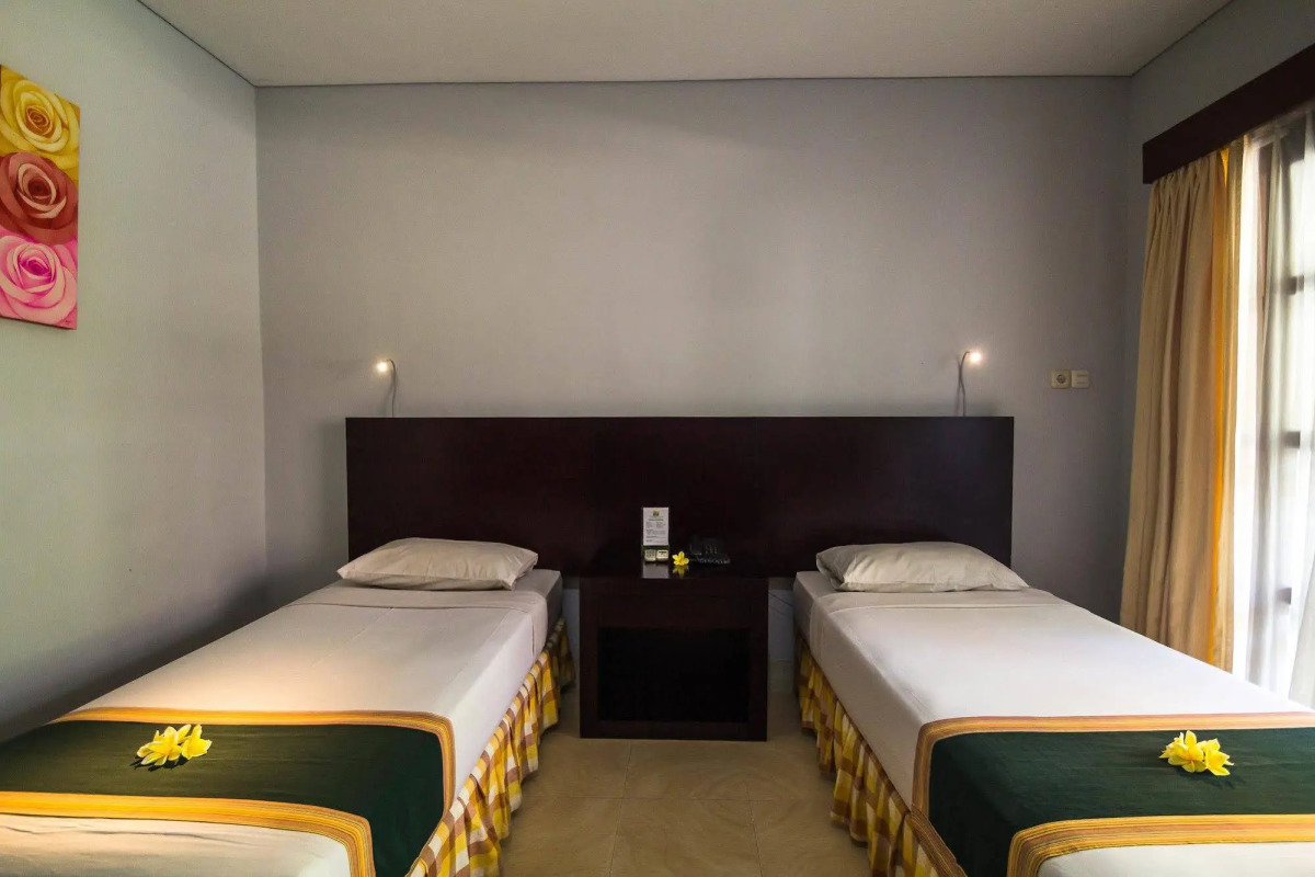 Fourteen Roses Beach Hotel