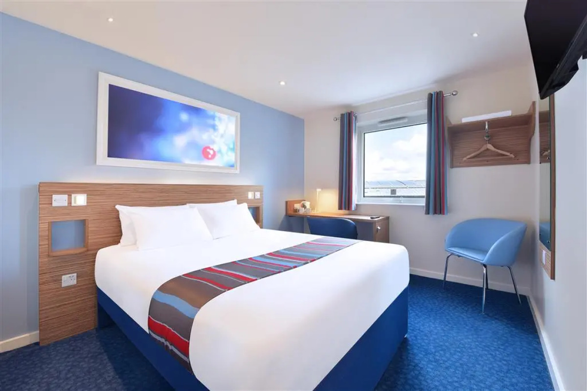 Travelodge Bolton Central River Street