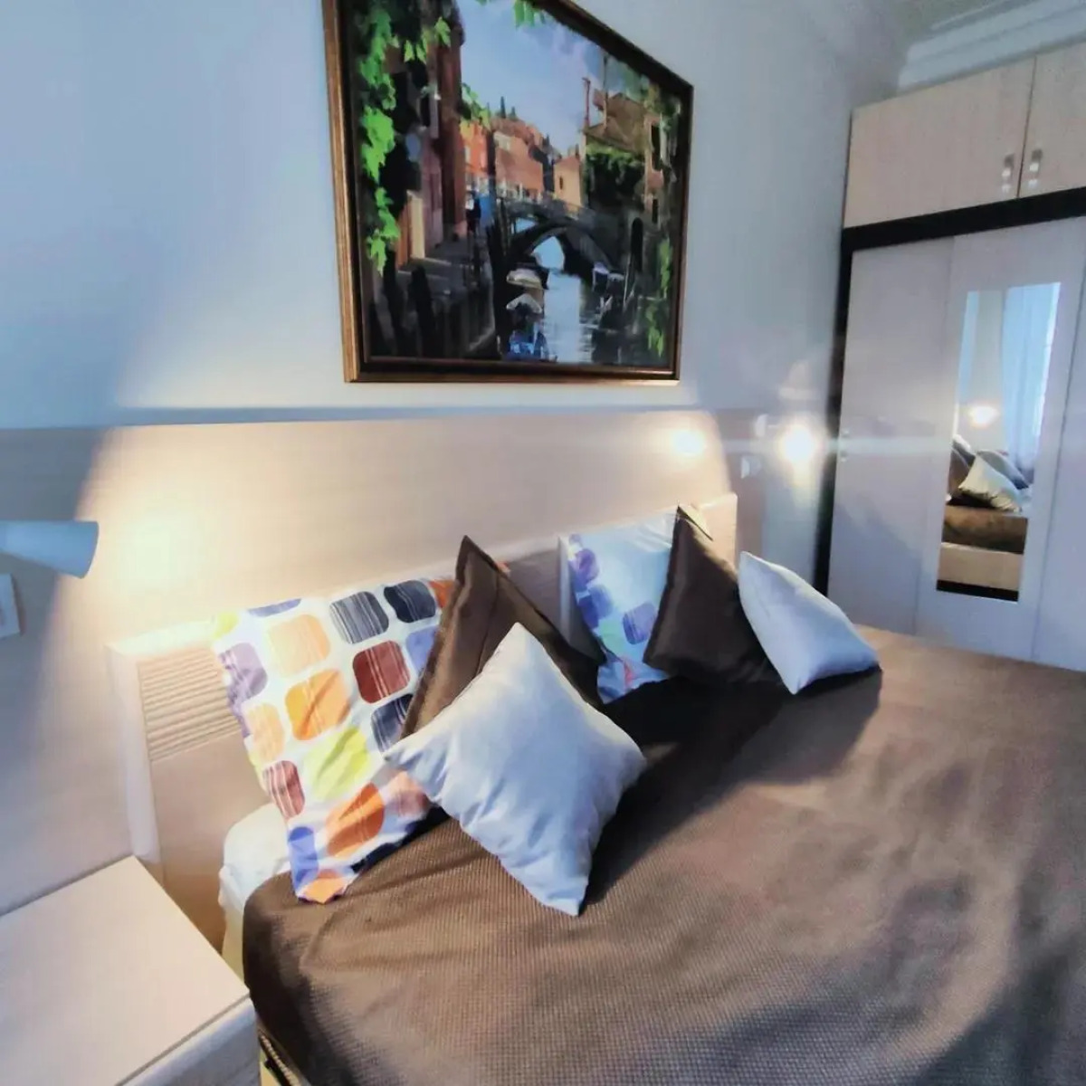 Апартаменты на улице Анохина 18