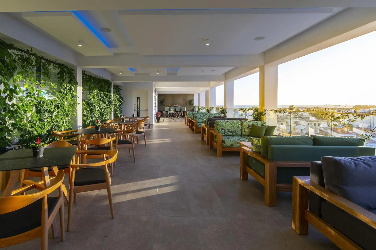 Anemi Hotel & Suites