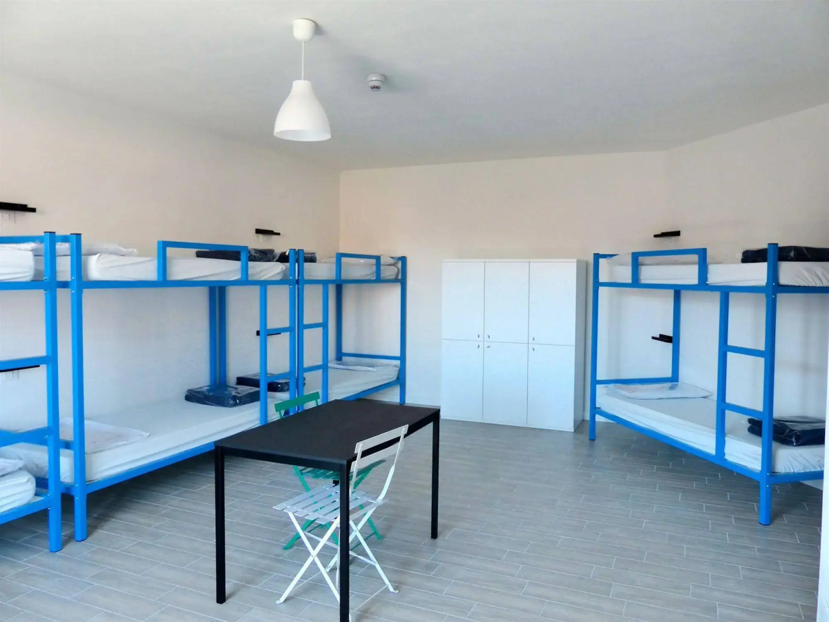 Meet Gardalake Hostel