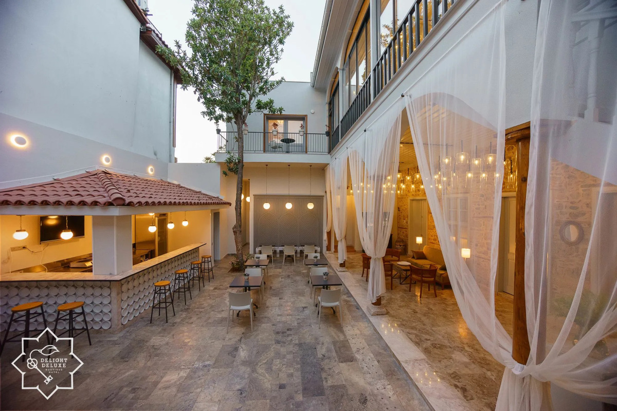 Delight Deluxe Hotel