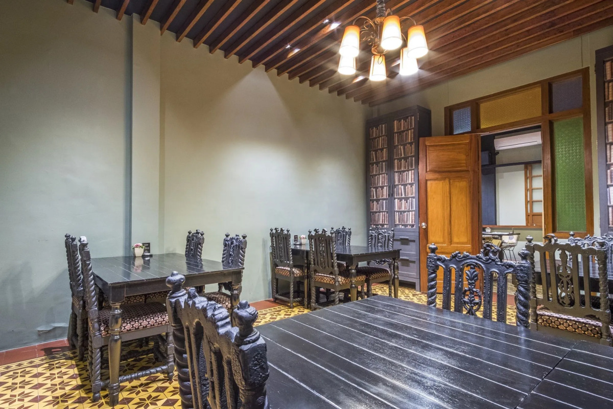 The Henry Hotel Manila