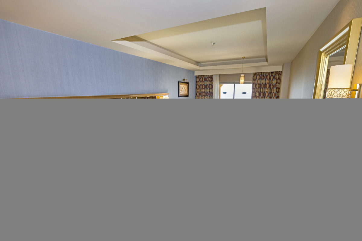 Royal Holiday Palace