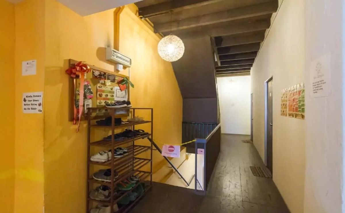 Cocoa Mews Cafe & Homestay - Hostel