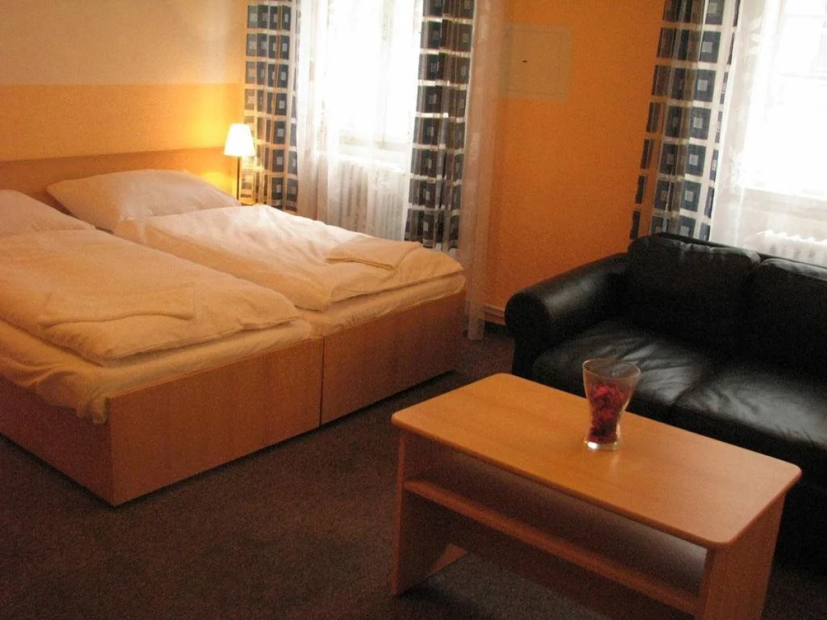 Ritchies Hostel & Hotel