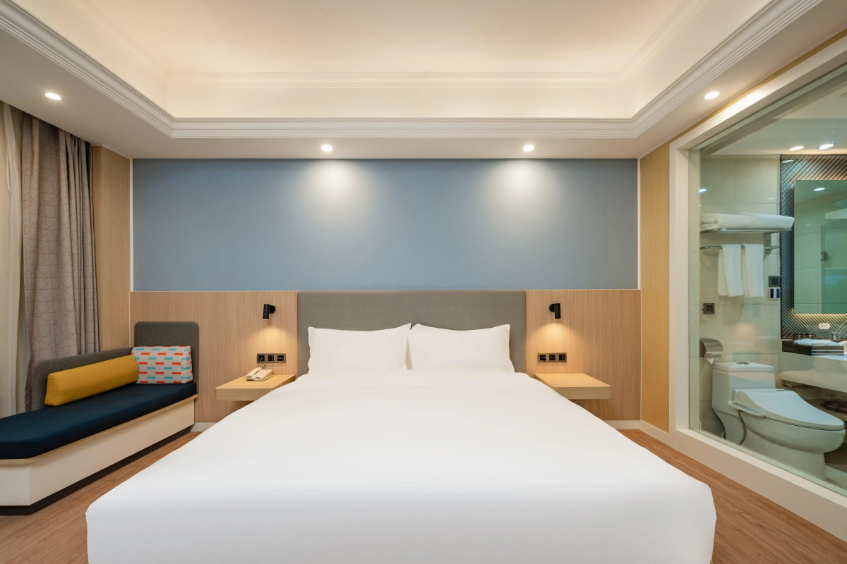 Holiday Inn Express Chengdu Tianfu Square by IHG