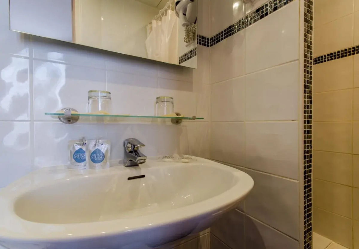 Hôtel Arc Porte D'Orleans