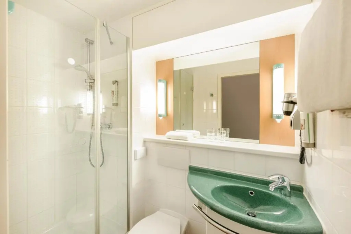 Me and All Hotel Berlin East Side, by Hyatt - NEW OPENING