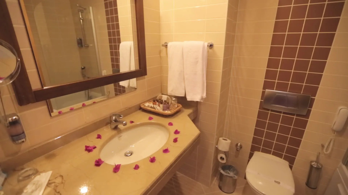 Saturn Palace Resort 