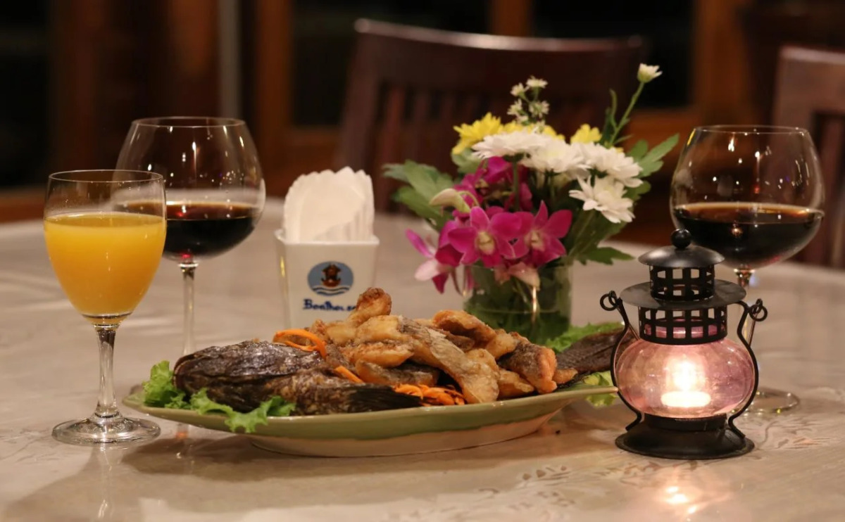 Kaengkrachan Boathouse Paradise Resort