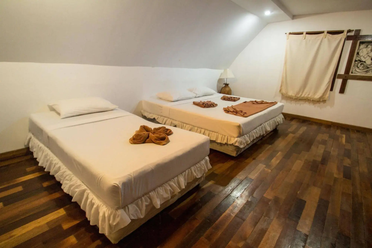 Tropical Garden Bungalow