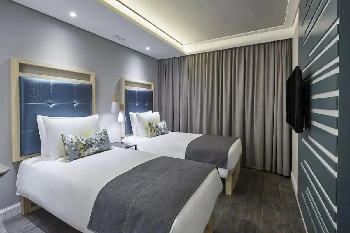 StayEasy Cape Town City Bowl