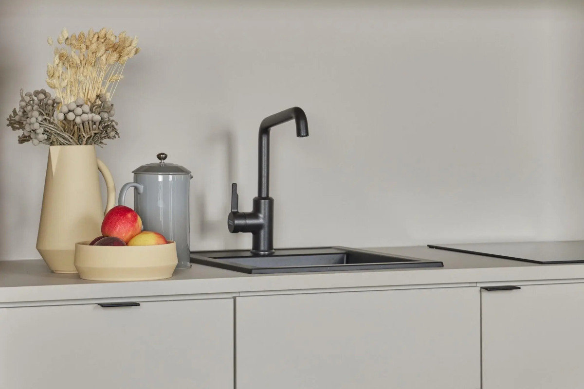 Locke at East Side Gallery