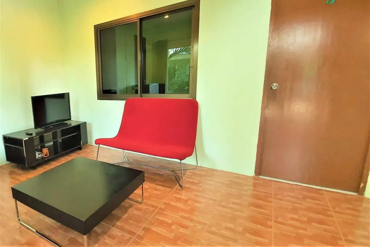 Chalong Stay Well by Palai Seafood