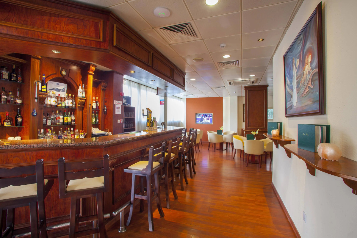 Kapetanios Limassol Hotel