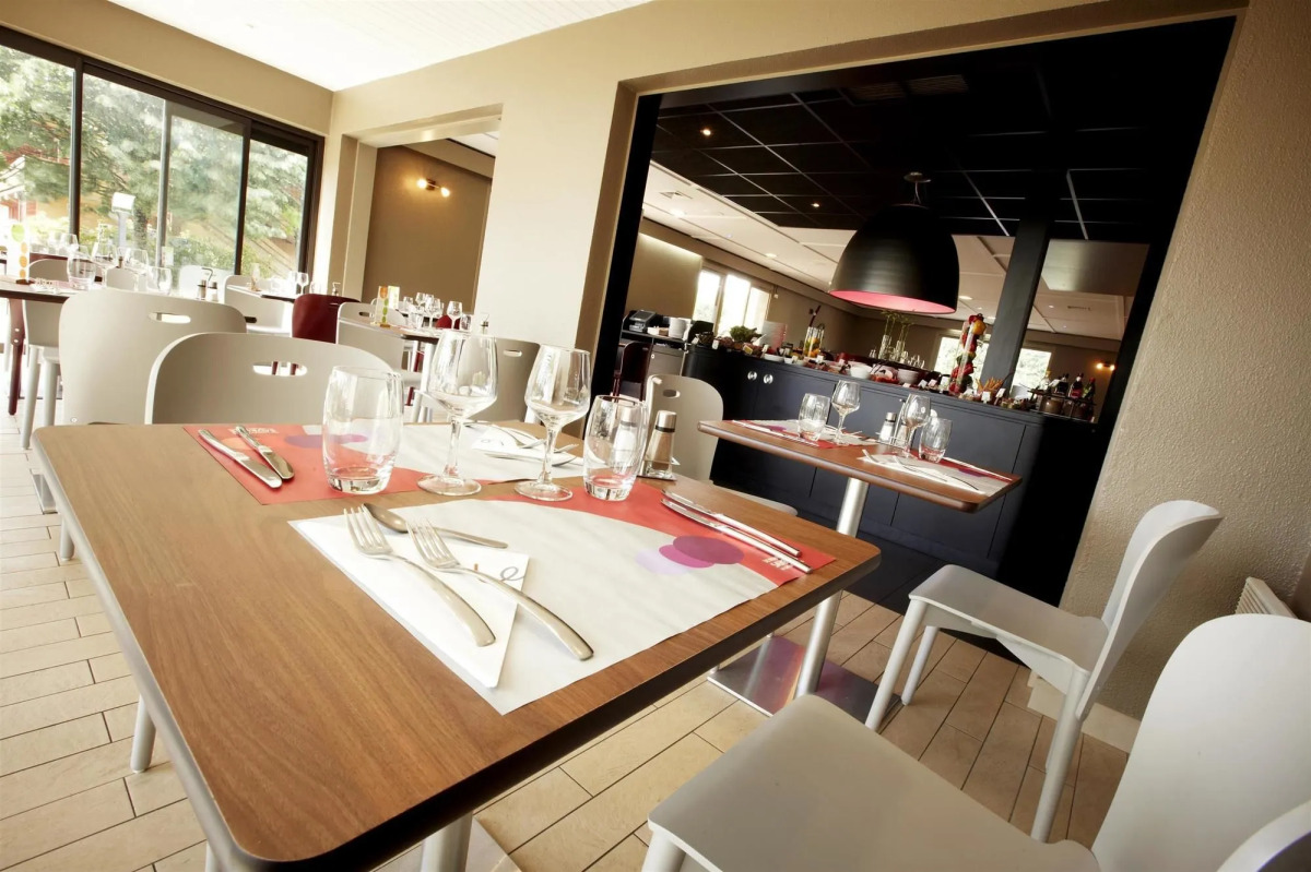 Greet Hotel Angouleme