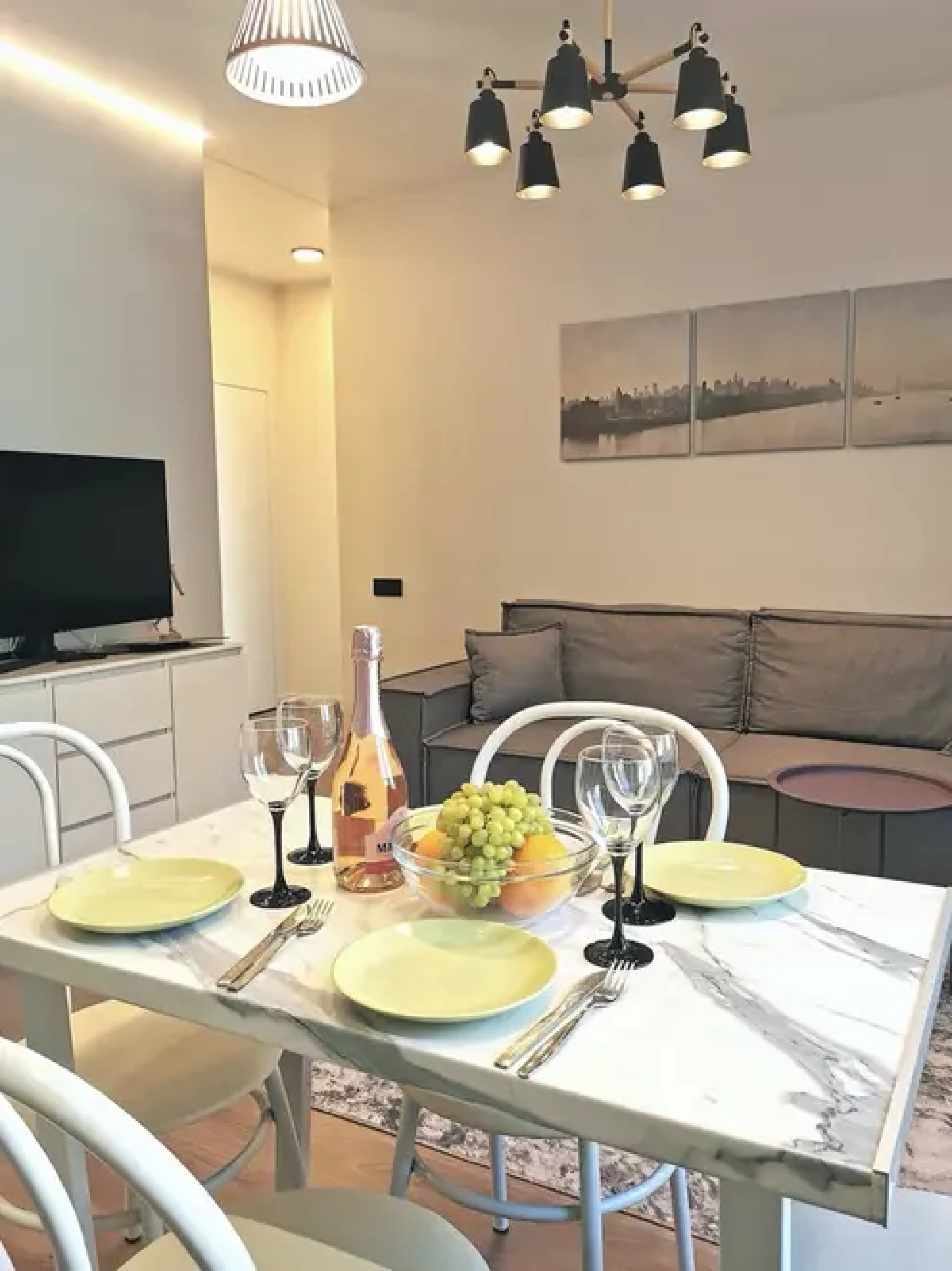 Inkeri Apartment (Инкери Апартмент) на бульваре Кутузова