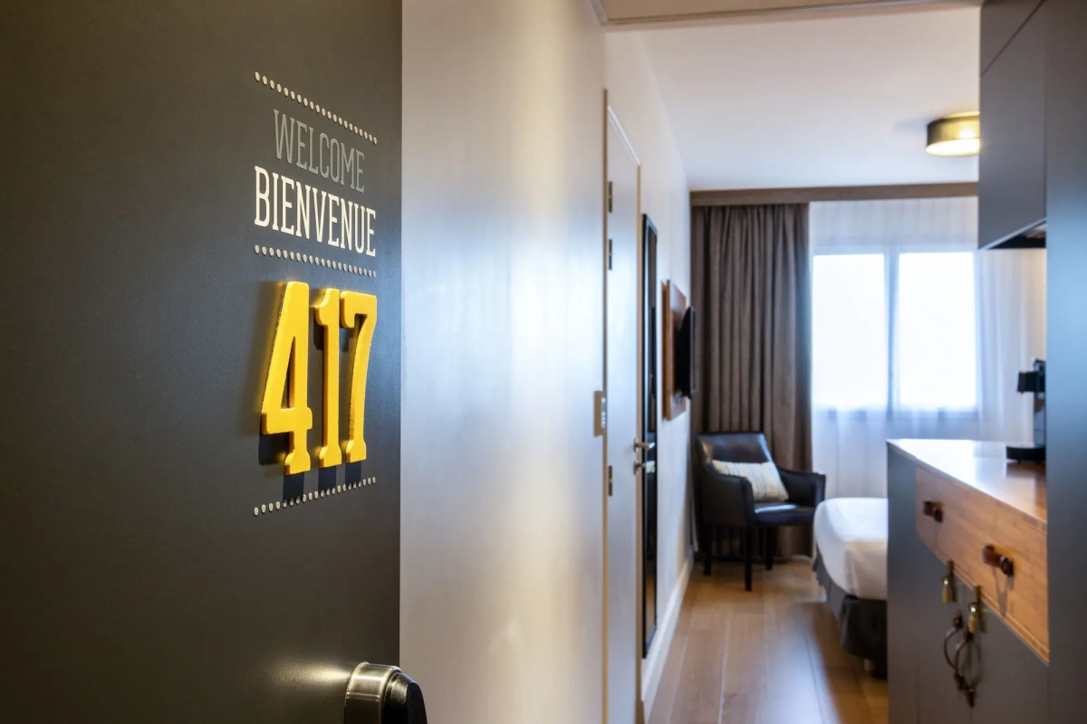 Best Western Plus Suitcase Paris La Defense