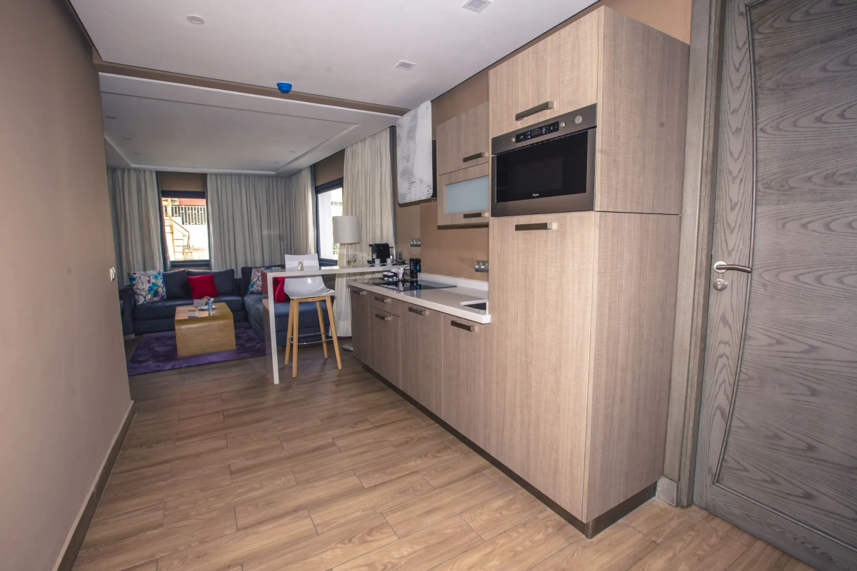 New Art's DownTown Hotel