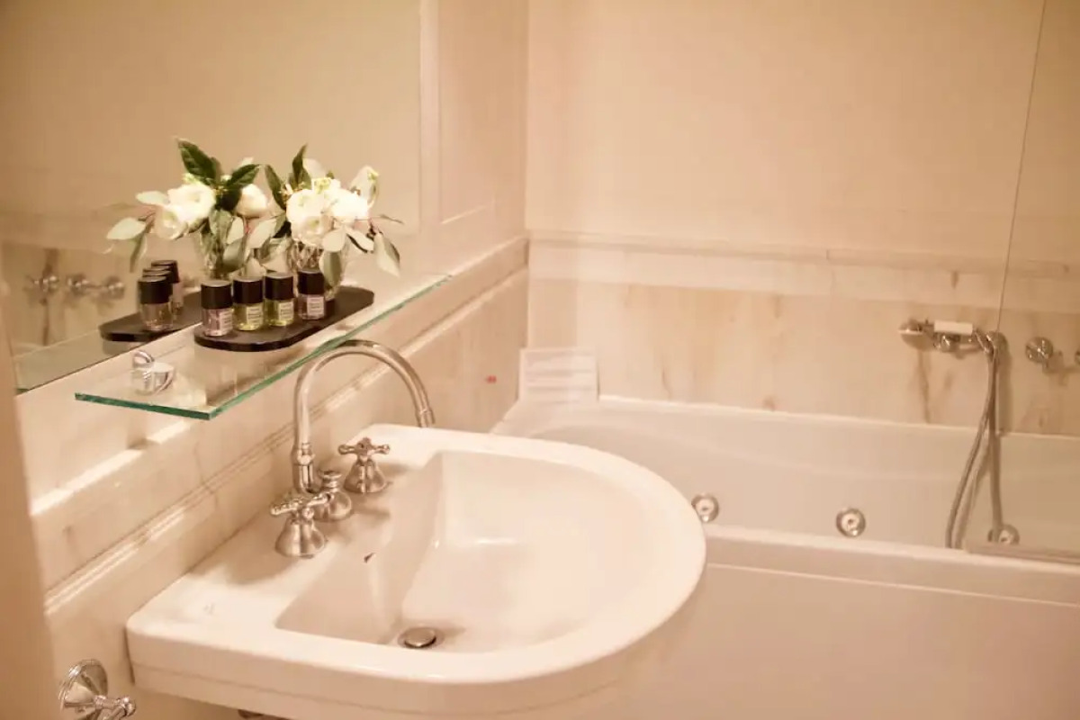 Palazzo Contarini Della Porta Di Ferro