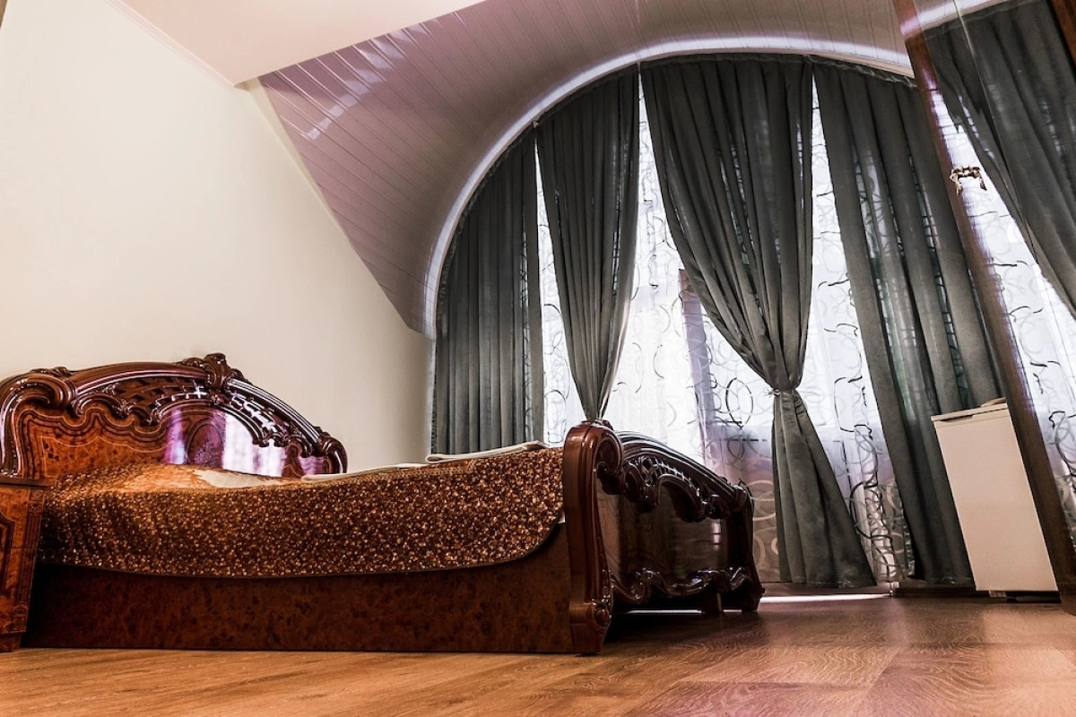 Paradise на Ленина