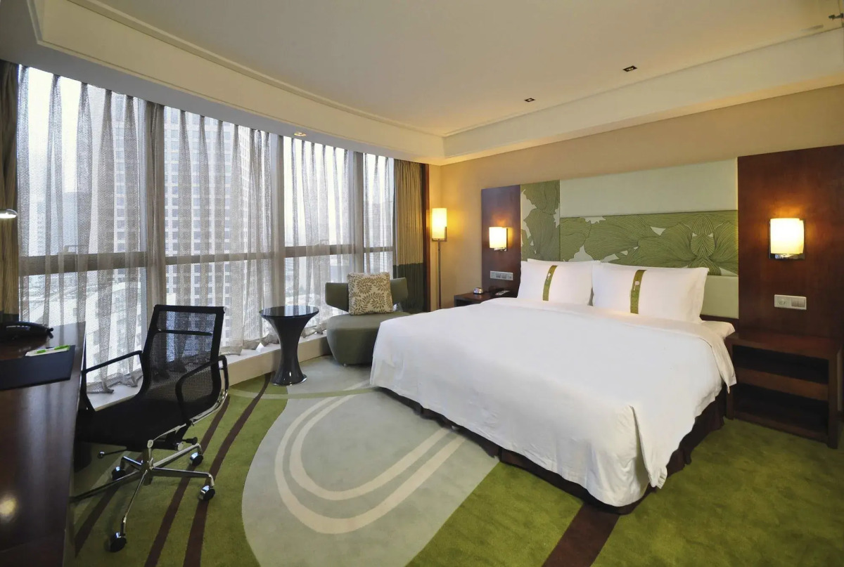 Holiday Inn Qingdao City Centre by IHG