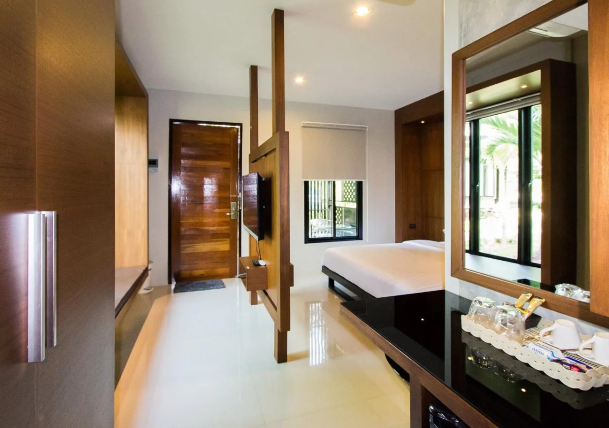 Sunshine Paradise Resort