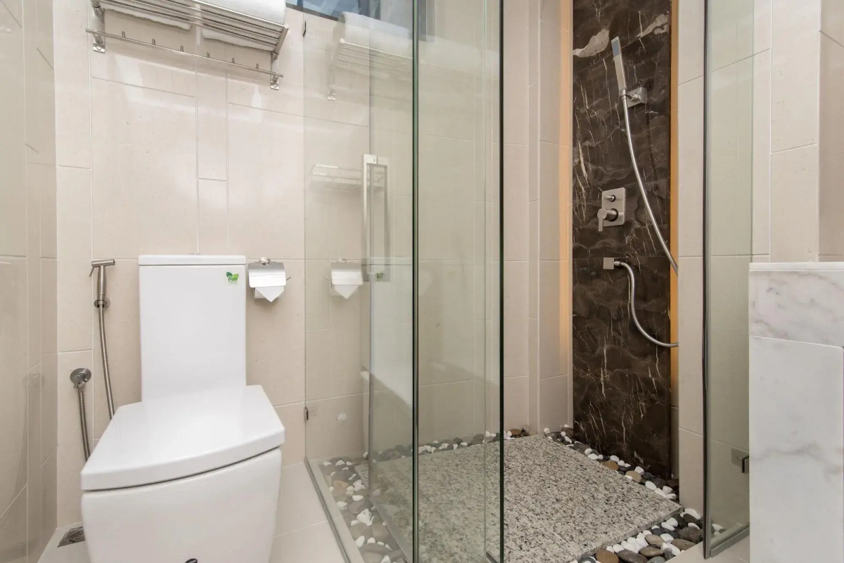 Отель Samann Grand